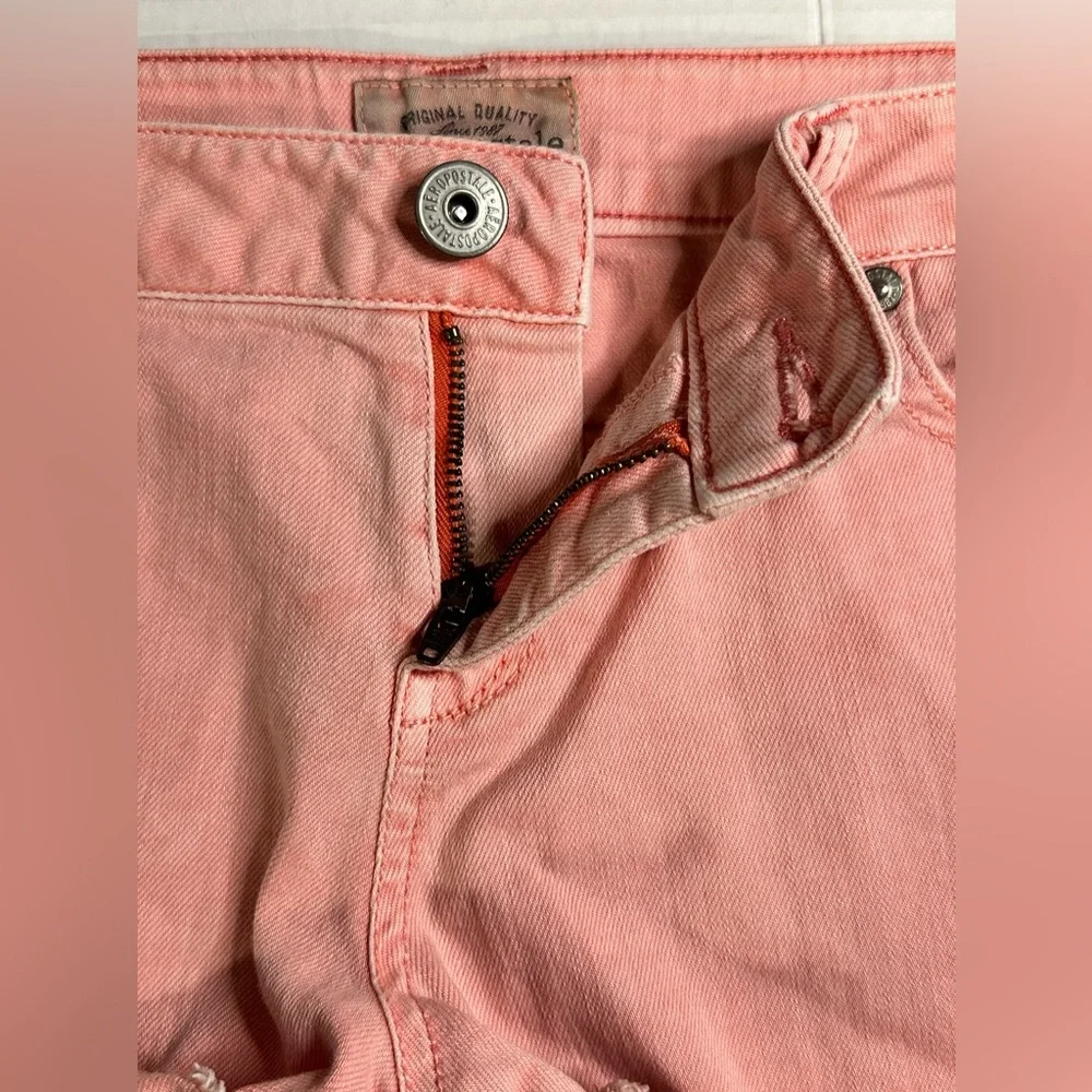 Aeropostale Jean Shorts Faded‎ Pink Distressed Frayed Hem Low Rise Size 9/10